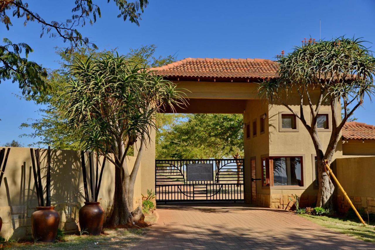 Kameeldrift Waterfront Estate&Resort Brits Exterior foto