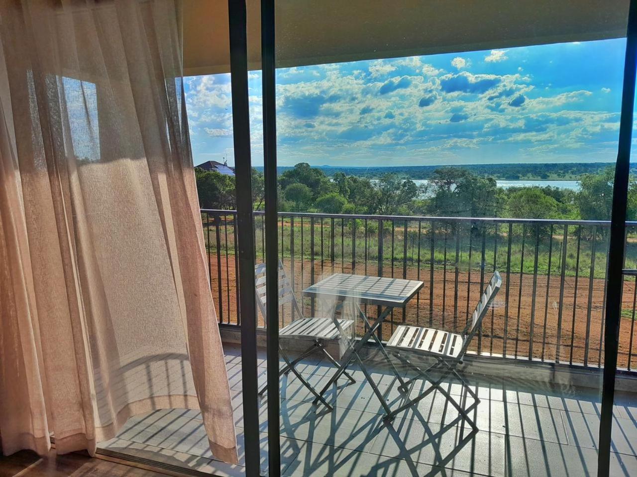Kameeldrift Waterfront Estate&Resort Brits Exterior foto